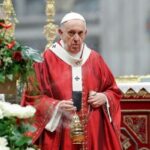 "Herir a las mujeres es ultrajar a Dios", dice el papa en su primera misa del 2022