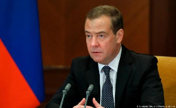 Medvedev: tropas de la OTAN serán destruidas si Occidente envía fuerzas de paz a Ucrania