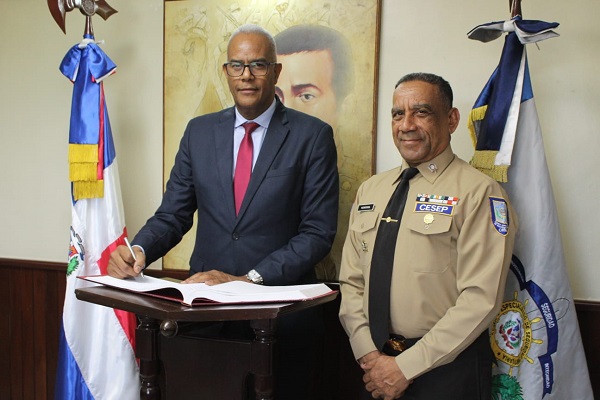 Presidente de la Hermandad de Veteranos inicia programa de confraternidad con los Cuerpos Activos