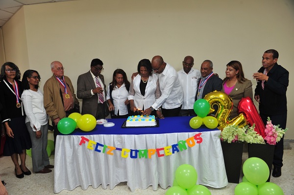 COOPNAPRENSA inauguró moderna oficina; promueve super tour a Pedernales