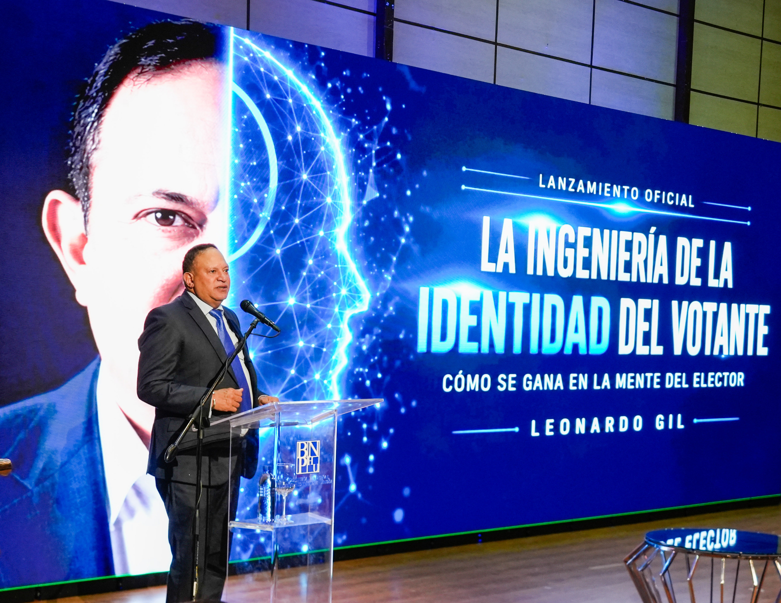 Presentan Libro: «La Reingienería de la Identidad del Votante», del investigador y consultor Leonardo Gil